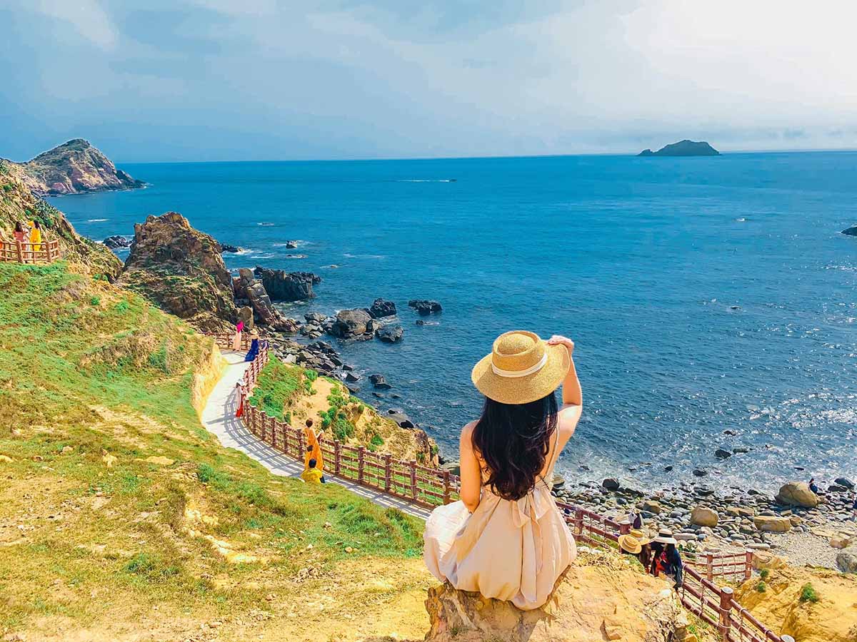 Best Time To Visit Quy Nhon: Monthly Weather & Insight